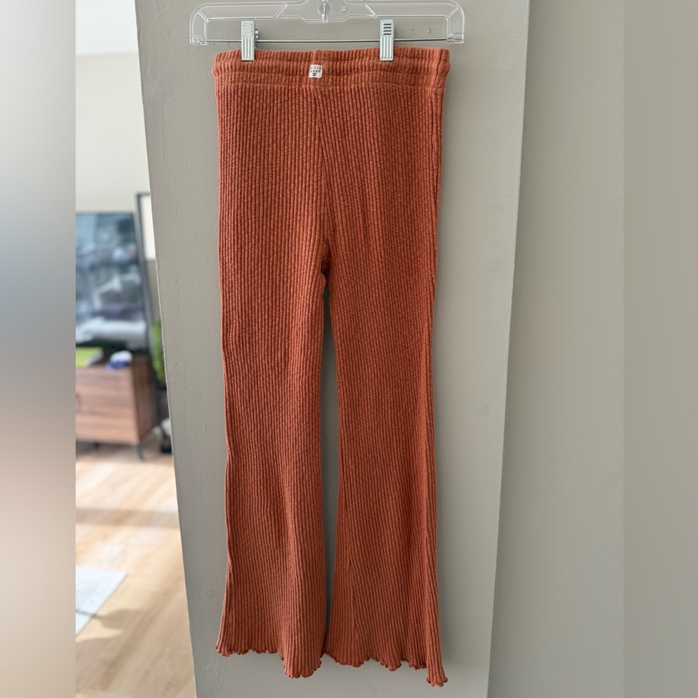 Billabong Rust Ribbed Knit Boot Cut Pants - Picture 2 of 2